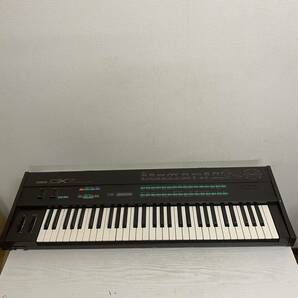 【ジャンク】YAMAHA DX7 シンセサイザー 鍵盤楽器 ジャンク 現状品の画像1