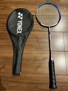 YONEX バドミントンラケット ラケット入れ付き 最終値下げ！