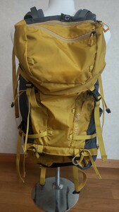 [ミレー] リュック サース フェー 30+5 (SAAS FEE) GOLD CUMIN-M