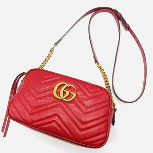 【美品】GUCCI グッチ ショルダーバッグ カメラバッグ ポーチ マーモント ロゴ金具 キルティング チェーン スモール 肩掛け 斜め掛け 赤の画像7