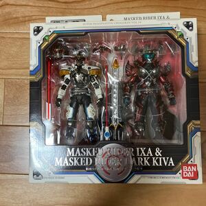 S.I.C. VOL.54 仮面ライダーイクサ＆仮面ライダーダークキバ　新品未開封