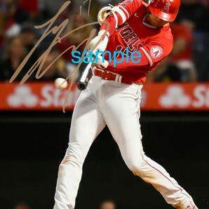 【送料込み】大谷翔平　高画質　サイン　フォト　写真　ポートレート　★ 