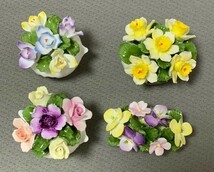 Aynsley エインズレイ・フラワー・ブーケ・コレクション　英国の花々　12個セット　飾り棚付き　認定書有り　予約限定版_画像2