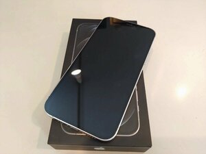 SIMフリー☆Apple iPhone12 Pro 512GB シルバー 中古品☆