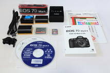 ★美品★キャノン CANON EOS 7D Mark II ボディ + メモリーカード2枚 + 予備バッテリー２個付属_画像10