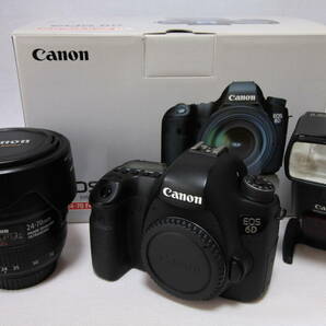 ★美品★キャノン CANON EOS 6D ・ EF24-70 F4L IS USMレンズキット + 430EX IIストロボ + メモリーカード + 付属品多数の画像1