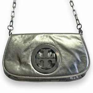 ほぼ美品 TORY BURCH トリーバーチ メタリックレザー チェーン ロゴ ショルダーバッグ シルバー