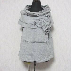 美品 tricot COMME des GARCONS トリココムデギャルソン 花 コサージュ カットソー TF-T006 M グレー ◆