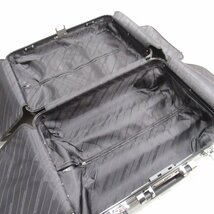 美品 ZERO HALLIBURTON ゼロハリバートン Geo Aluminum | Spinner Carry-On 19inch 31L 2輪 アルミニウム スーツケース ブラック_画像5