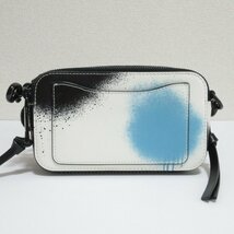 美品 THE MARC JACOBS マークジェイコブス レザー スプレーペイント スナップショット ショルダーバッグ カメラバッグ マルチカラー ◆_画像5