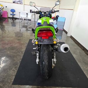 ★☆☆ZRT２０A型ZRX１２００R☆書付き実動☆始動動画あり！☆社外マフラー、リアサスオーリンズ☆現車確認可能☆美里店☆★の画像4