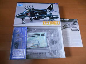 ハセガワ　1/48 VX-4　バンディ1 F-4J　　 リミテッドエディション