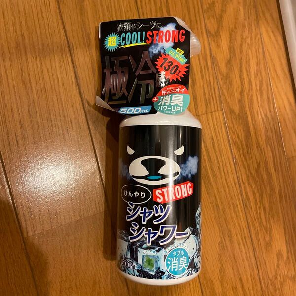 ひんやりシャツシャワー ストロング ミントの香り 500ml 本体