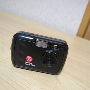 送料無料　perle noir トイカメラ　トイデジ　RJ-B3368 動作確認済み　ゴム蓋劣化あり　カメラ