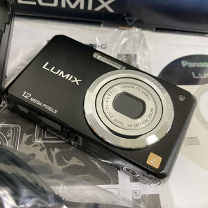 ほぼ未使用【Panasonic パナソニック】コンパクトデジタルカメラ LUMIX FS10 ブラック DMC-FS10 箱一式付き 