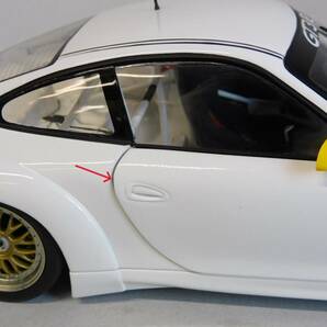 即決♪オートアート 1/18 ポルシェ 911 GT3R (996) ホワイト AUTOart PORSCHE ミニカーの画像10