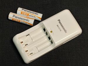 ■ Panasonic　充電式ニッケル水素電池　充電器　■ Panasonic　単3形　充電式ニッケル水素電池　EVOLTA 