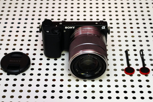 [ジャンク] ソニー SONY NEX-5R＋SEL1855 ピークデザイン Peak Design アンカー 2 セット