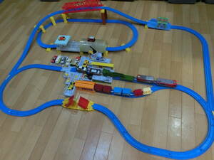  Plarail large amount happy introduction set can can . cut . container one cup ..... power keep. locomotive gold Taro . slope . on . loop . migration sudden . under 1 jpy ~