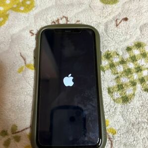 中古美品Apple iPhone11 64GB White バッテリ79% ■ドコモ★IMEI 351057069930423の画像1