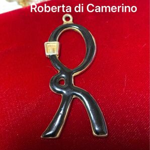 ロベルタディカメリーノ ネックレストップRoberta di Camerino