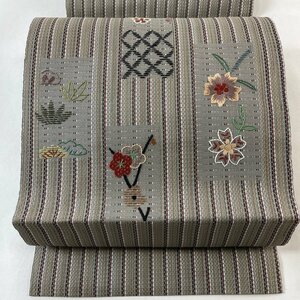 名古屋帯 美品 秀品 八寸名古屋帯 松葉仕立て 縞 松竹梅 刺繍 灰色 正絹 【中古】