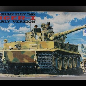 未開封 未組立 1/35 GERMAN HEAVY TANK Tiger I Early Version ACADEMY MODEL KITS TA979 a06の画像1