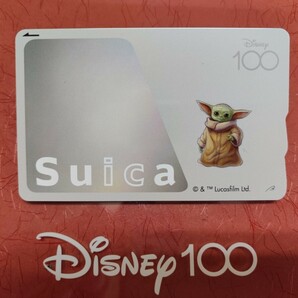 新品未使用送料込み ディズニー Disney100 記念Suica バラ売り「ザ・マンダロリアン ザ・チャイルド ベビーヨーダ」ですの画像1