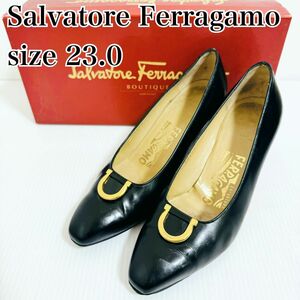 Salvatore Ferragamo サルヴァトーレフェラガモ　レザー　パンプス　ヒール　ガンチーニ　黒　金　23.0 ブラック