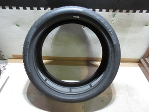 中古タイヤ　275/35R22　ピレリ　P ZERO　8分山　2023年式　1本