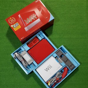 任天堂 Nintendo Wii スーパーマリオブラザーズ 25周年 本体 動作確認済み アカ モーションプラス ヌンチャク ゲーム機器 箱説 箱 説明書の画像1