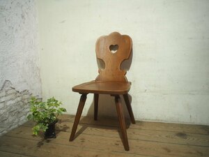 タJ0417◆⑫ビンテージ◆カントリースタイルの重厚な古い木製チェア◆椅子 イス カフェ 喫茶店 インテリア レストラン レトロ ハート型L笹2