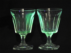 オールドバカラ Conique/コニーク ウランガラス グラス ゴブレット ２客 高さ15㎝ フランス 西洋美術 ガラス工芸 uranium glass b8852t