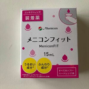 メニコンフィットです。コンタクトの装着を容易にします。【使い方】本剤の1〜3滴で、コンタクトレンズの両面を濡らして装着する。