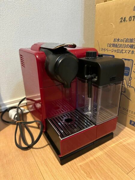 ネスプレッソ コーヒーメーカー エスプレッソ式 NESPRESSO 本体