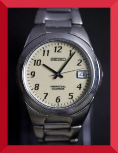 セイコー SEIKO パーペチュアルカレンダー 3針 デイト 純正ベルト 8F32-0130 男性用 メンズ 腕時計 x597 稼働品