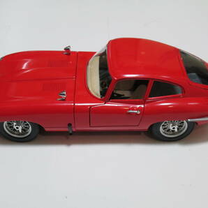 1円スタート【希少】burago ブラーゴ 1/18 Jaguar E-Type ジャガー Eタイプ 1961 レッド 【MADE IN ITALY】の画像1