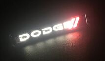 ダッジ DODGE フロントグリル LED エンブレム ロゴ マット チャレンジャー チャージャー ラム マグナム ナイトロ バンマグナム デュランゴ_画像1