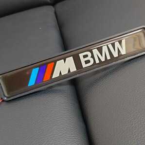 送料無料 BMW Mパフォーマンス グリル LEDエンブレム M Performance E87E46E90F30Z3E39E60F10X1Z4E90E91E92E93F01F07F10F11F12F20F25F30F31の画像2