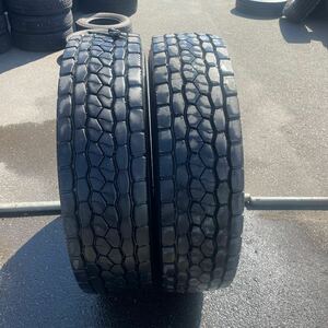 275/80R22.5 、ブリヂストン　M800 中古地山　激安美品　2本セット：26000円