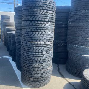 245/70R19.5 中古再生、 ほぼ新品　激安美品　　10本セット：125000円