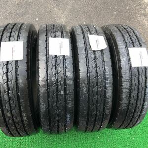 ブリヂストン 205/70R16 R205 年式古め ほぼ新品　4本セット:20000円