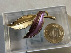 紫・金色のブローチ　1円