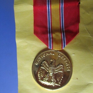 #3262 ミリタリーメダル ２個 国家防衛勤務章&海兵隊功労章の画像2