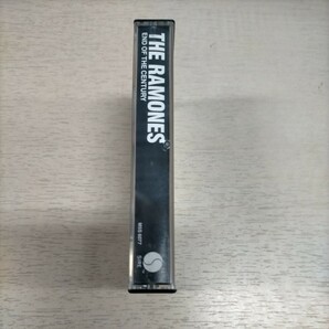 RAMONES ラモーンズ END OF CENTURY 1980年 米SIRE カセットテープ◎中古/再生未確認/ノークレームで/現状渡し/状態は写真にて要確認の画像2