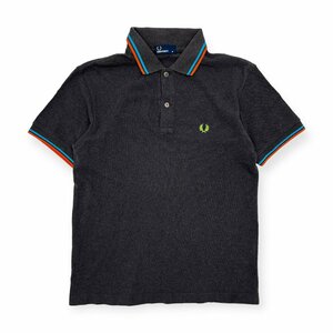 FRED PERRY フレッドペリー 襟袖ライン入り ロゴ刺繍 鹿の子 コットン 半袖 ポロシャツ M /ヒットユニオン/チャコールグレー/男女でも