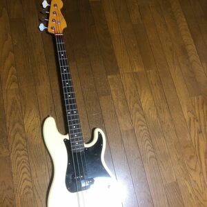 Fender Japan フェンダージャパン Precision BASS プレシジョンベース シド・ヴィシャス　fシリアル