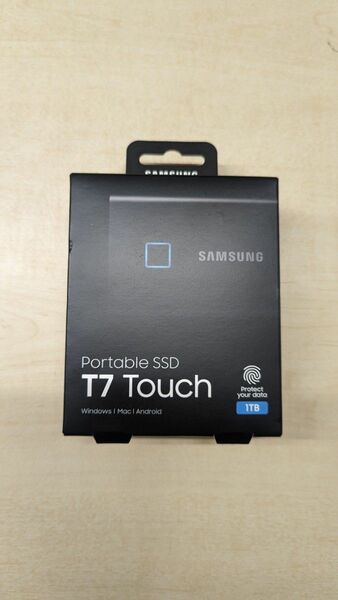 SAMSUNG　ポータブルSSD　T7 Touch 1TB MU-PC1T0K