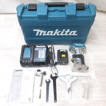 [送料無料] キレイ◆makita マキタ 充電式トリマ RT50D 18V バッテリー 充電器付き 電動工具◆_画像2