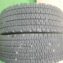 *送料無料* バリ溝！23年！9分★トラック タイヤ 265/70R19.5 140/138J スタッドレス ブリヂストン W900 19.5インチ★4042408KMスタ_画像1